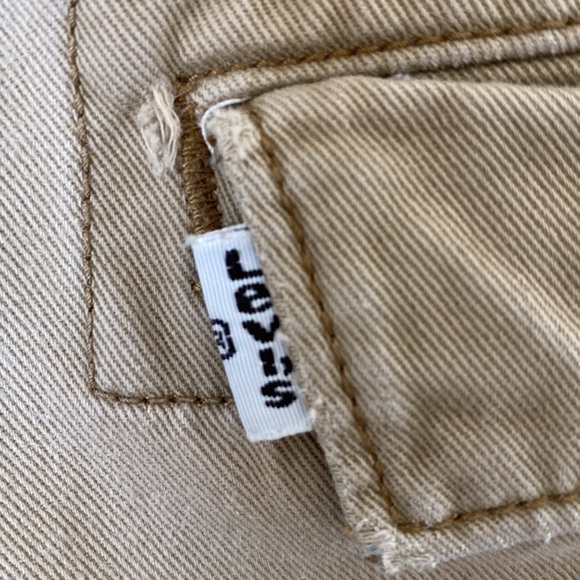 Levi’s Khaki Pant - Picture 4 of 7